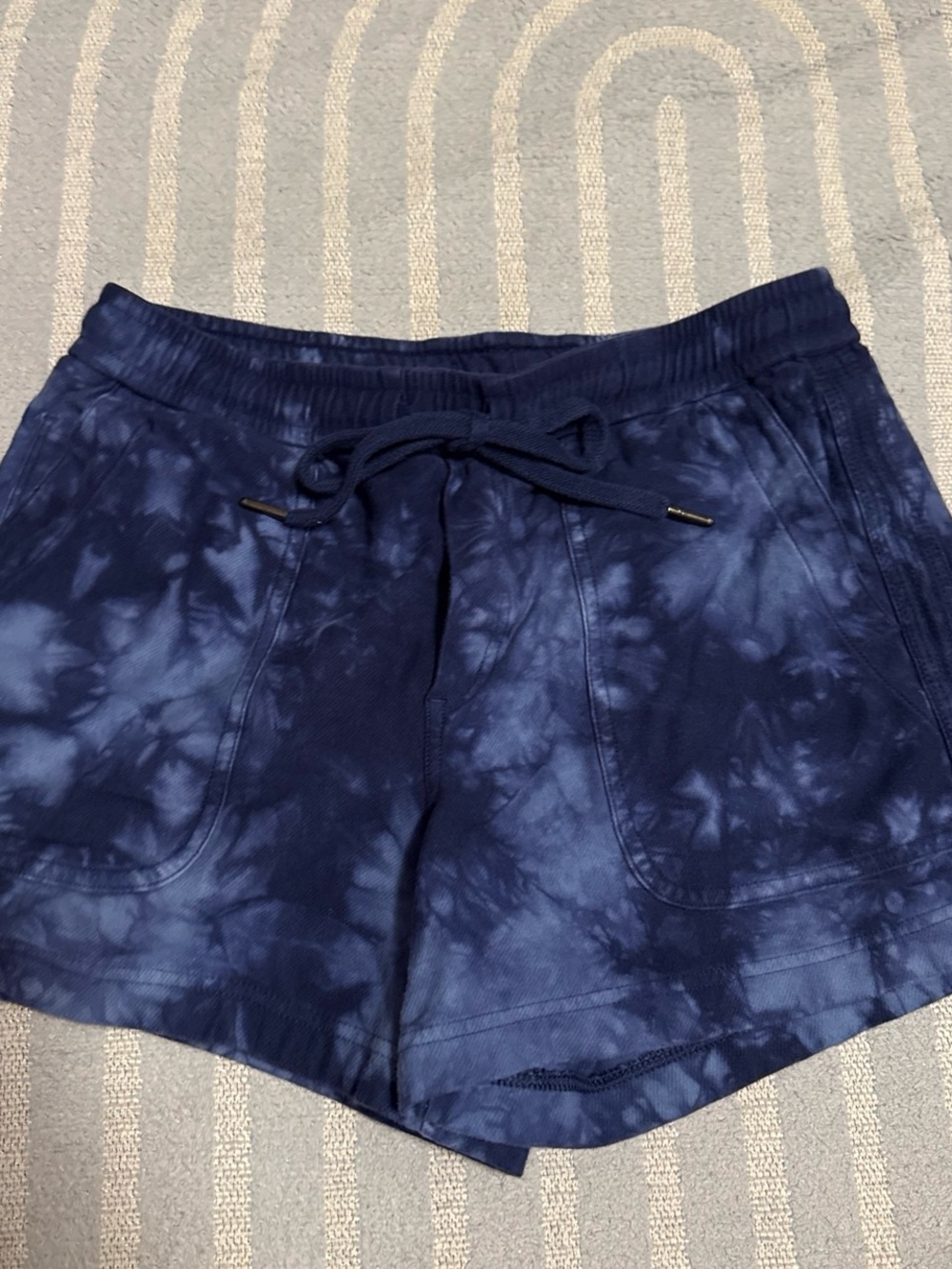 Athleta Navy Tie-Dye Drawstring Athletic Shorts
